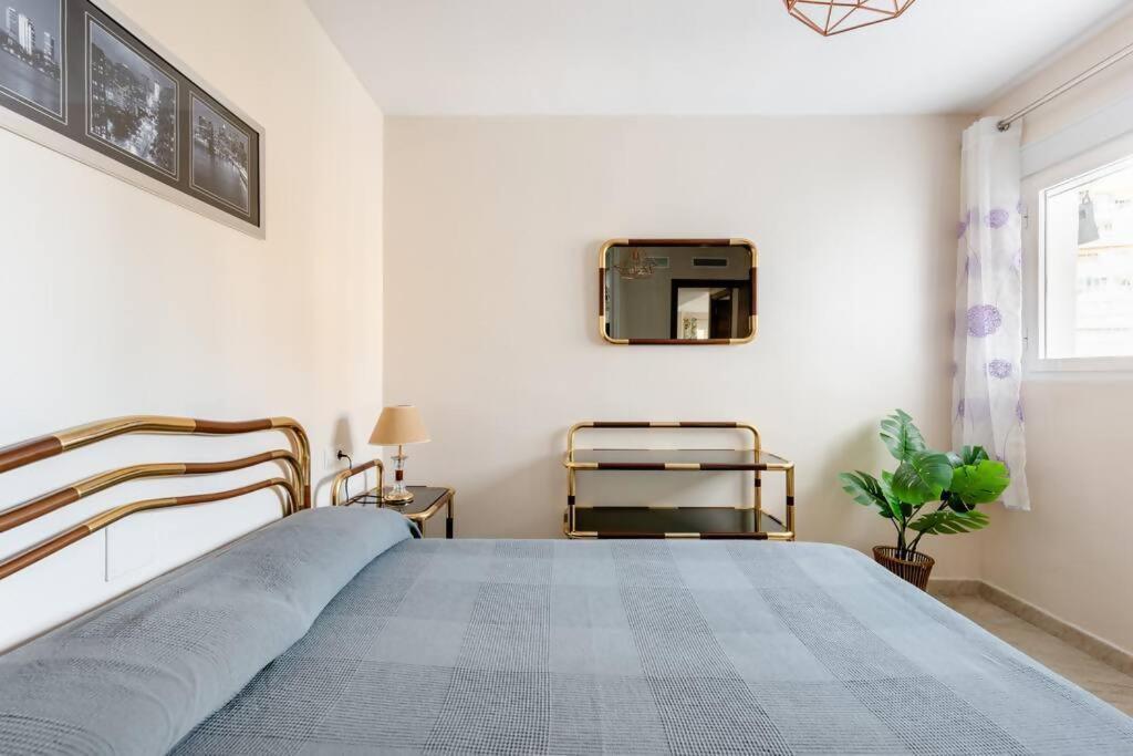 Apartamento Amplio Con Vistas Al Mar Y Piscina En